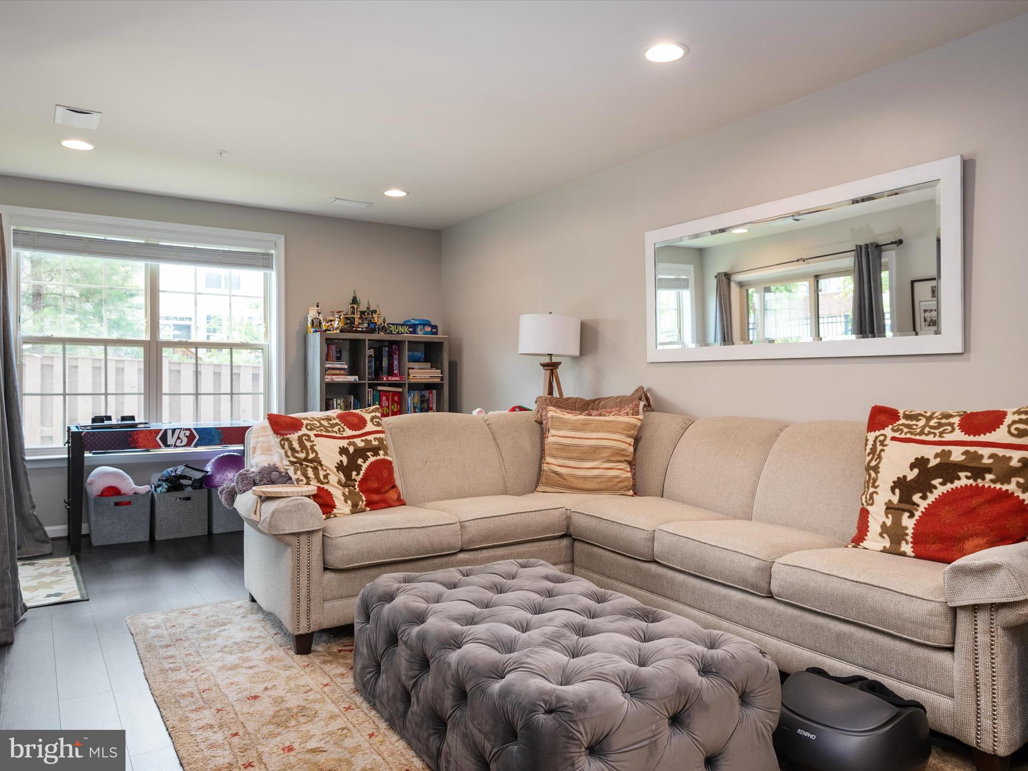 CANTERBURY VILLAGE - Residential