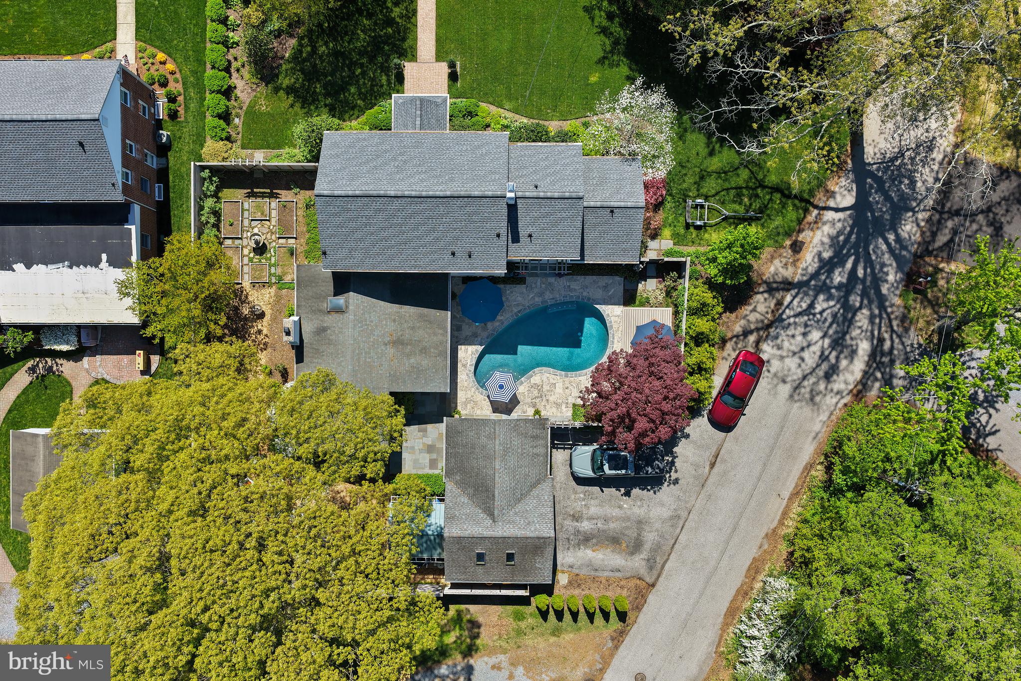 OLDE SEVERNA PARK - Residential