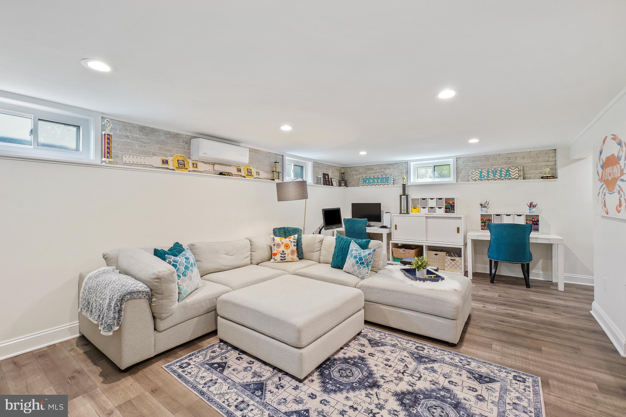 OLDE SEVERNA PARK - Residential