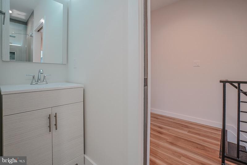 POINT BREEZE - Residential