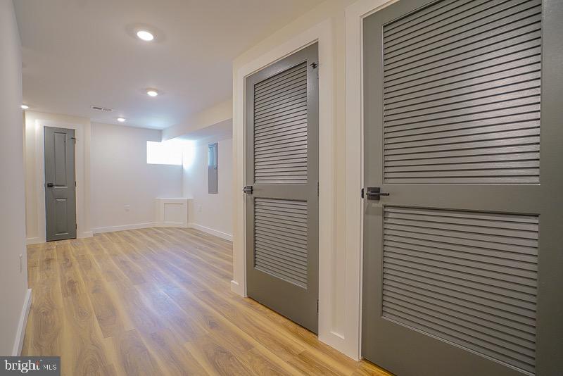 POINT BREEZE - Residential