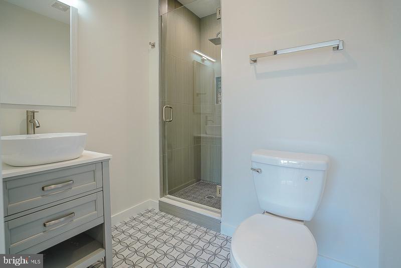 POINT BREEZE - Residential