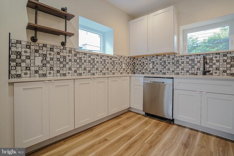 POINT BREEZE - Residential