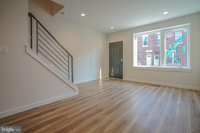 POINT BREEZE - Residential