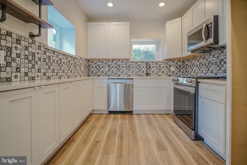 POINT BREEZE - Residential