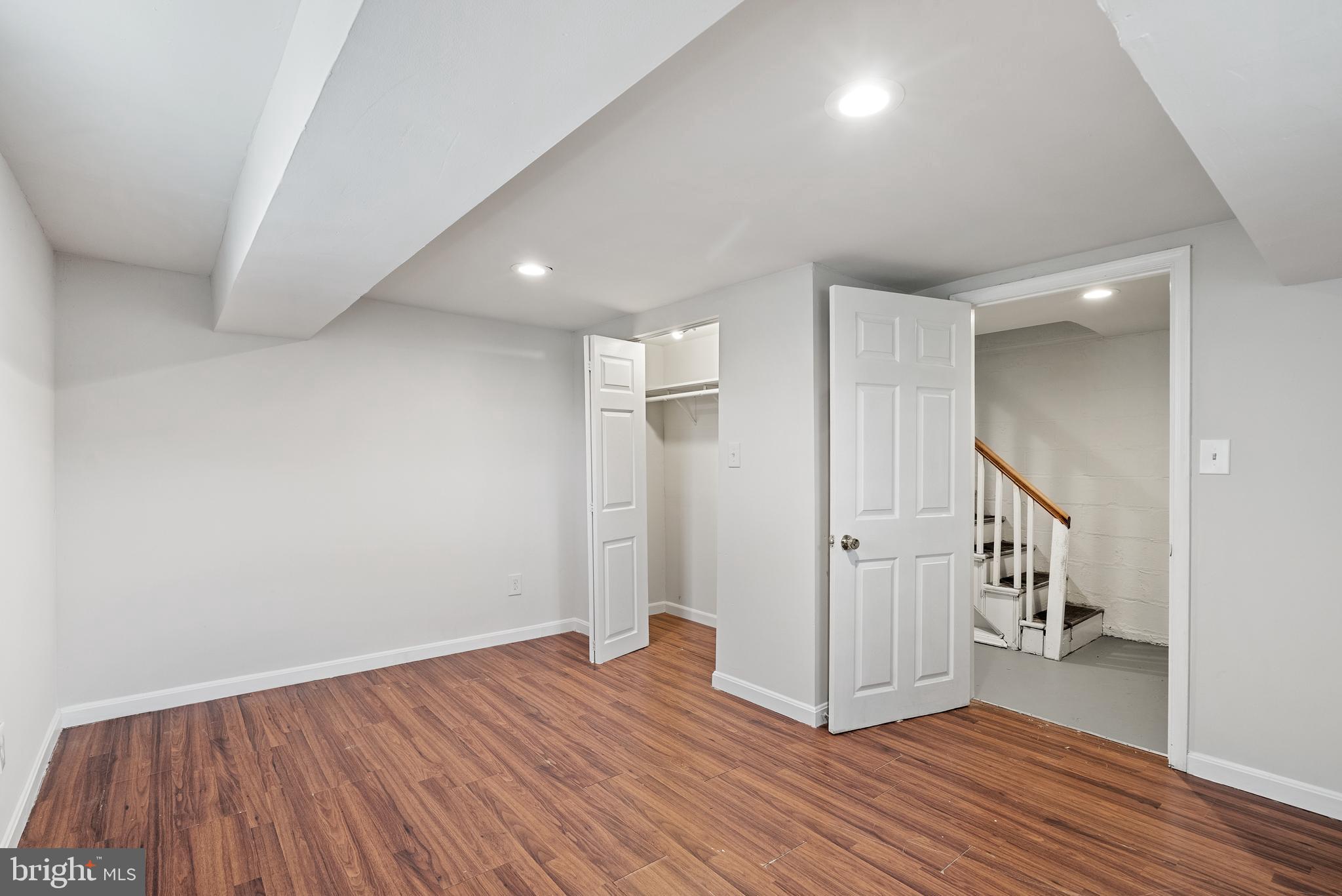 HILLEN - Residential Lease