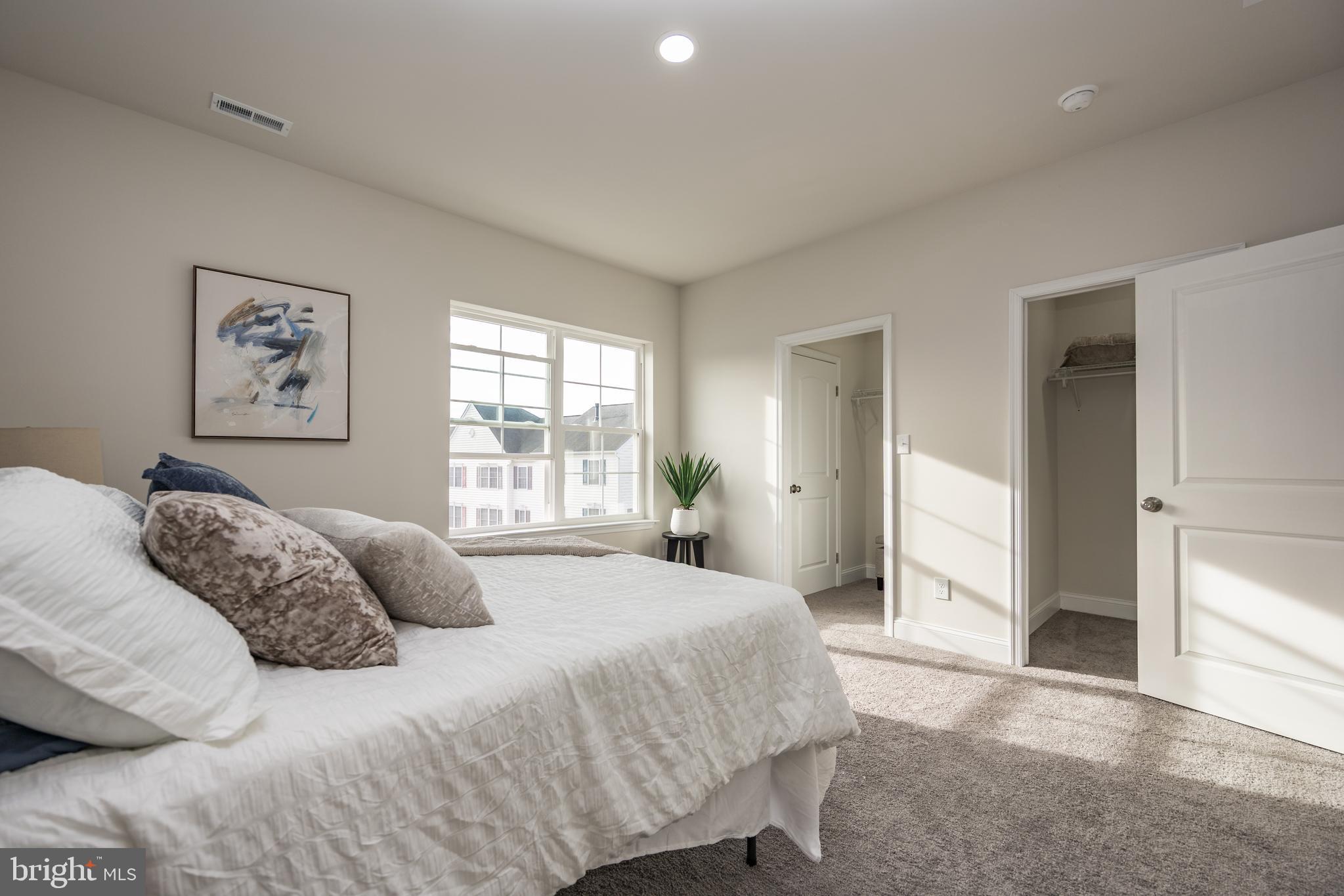 MCMULLEN SQUARE - Residential