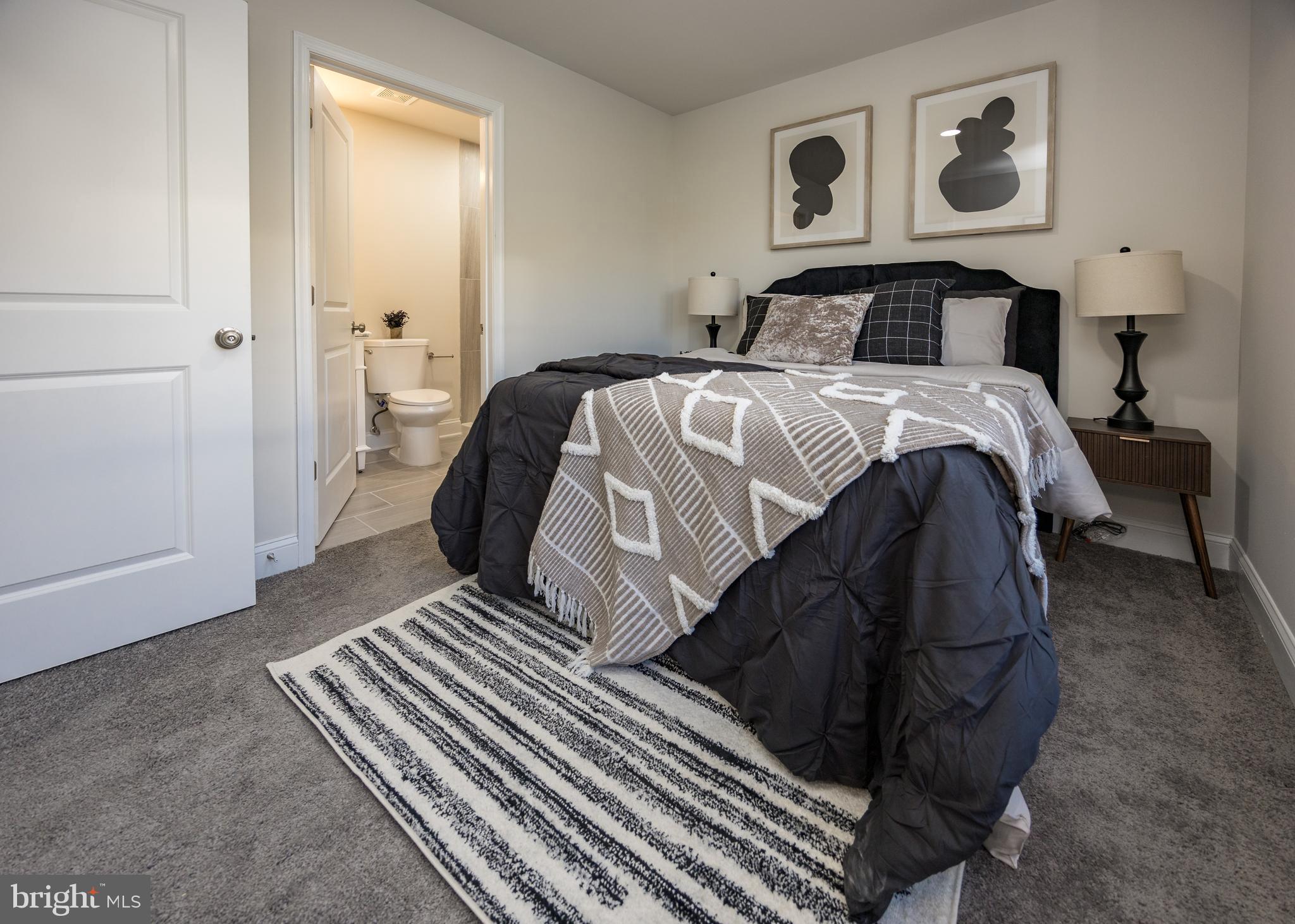 MCMULLEN SQUARE - Residential