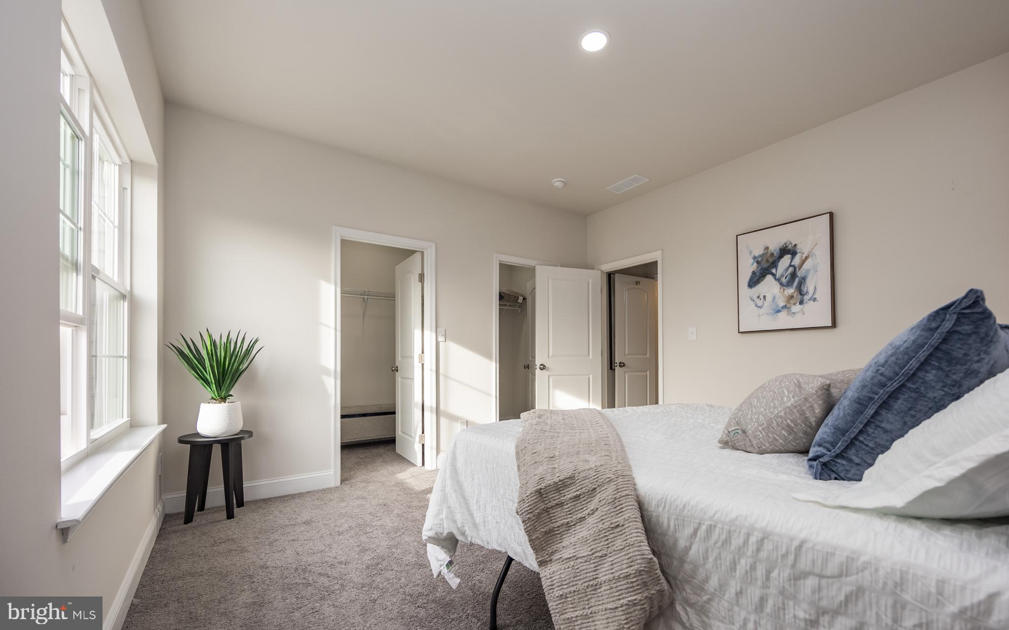 MCMULLEN SQUARE - Residential