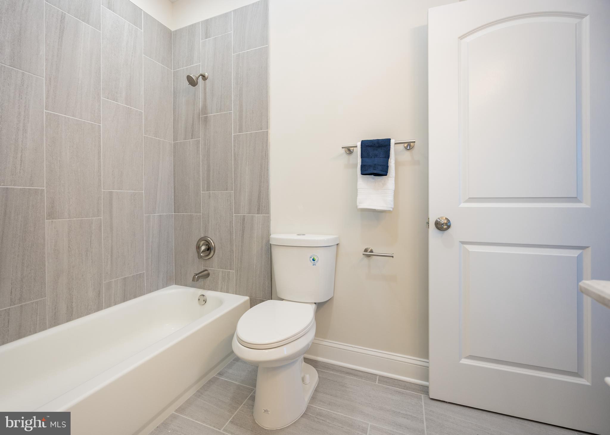 MCMULLEN SQUARE - Residential