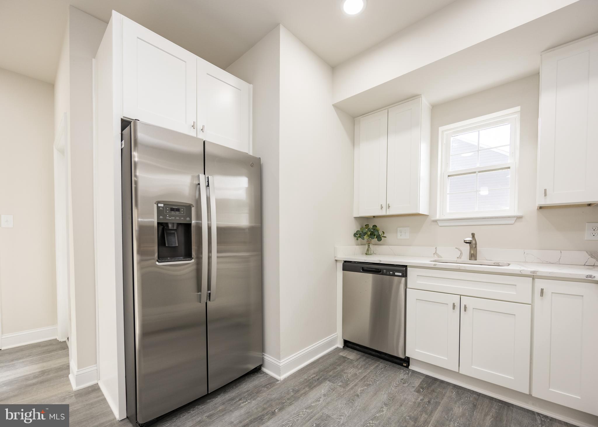 MCMULLEN SQUARE - Residential