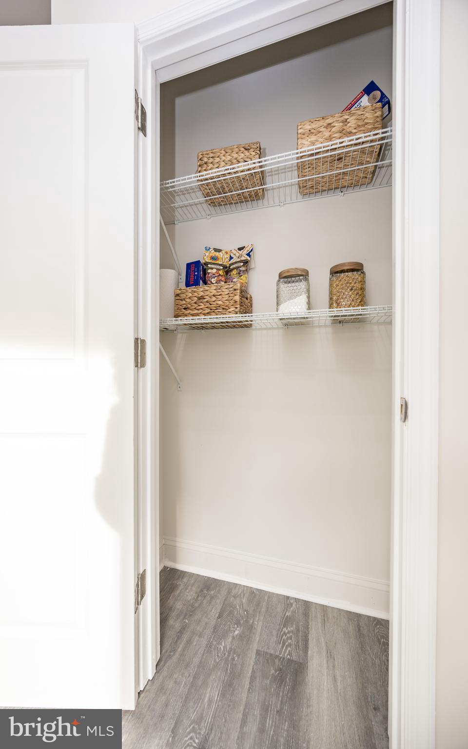 MCMULLEN SQUARE - Residential