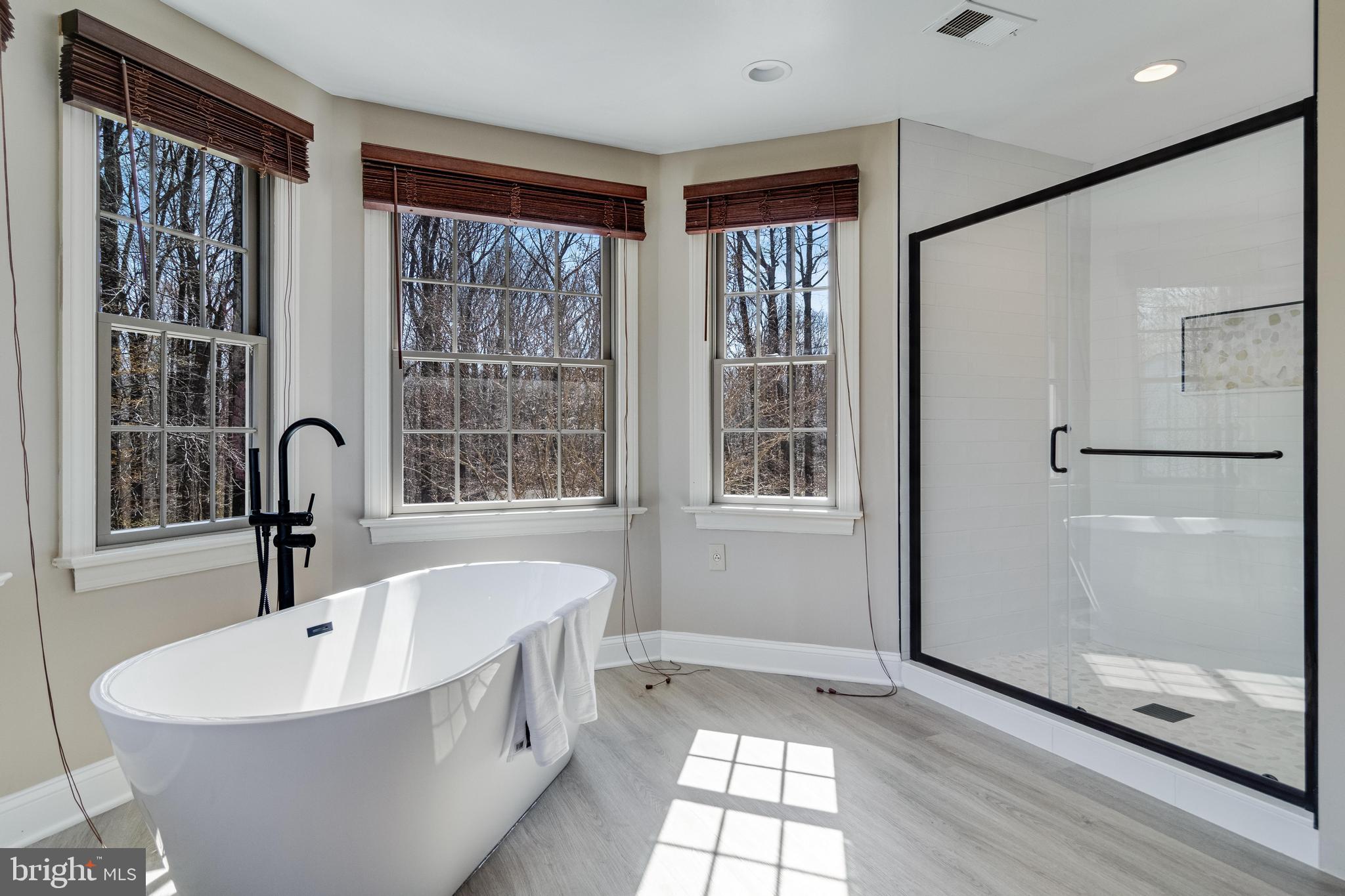 TALL OAKS - Residential