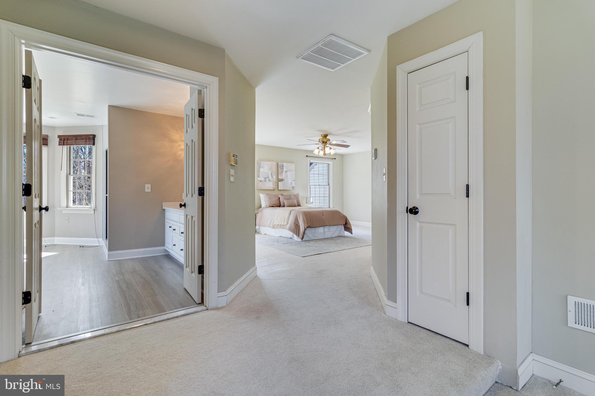 TALL OAKS - Residential