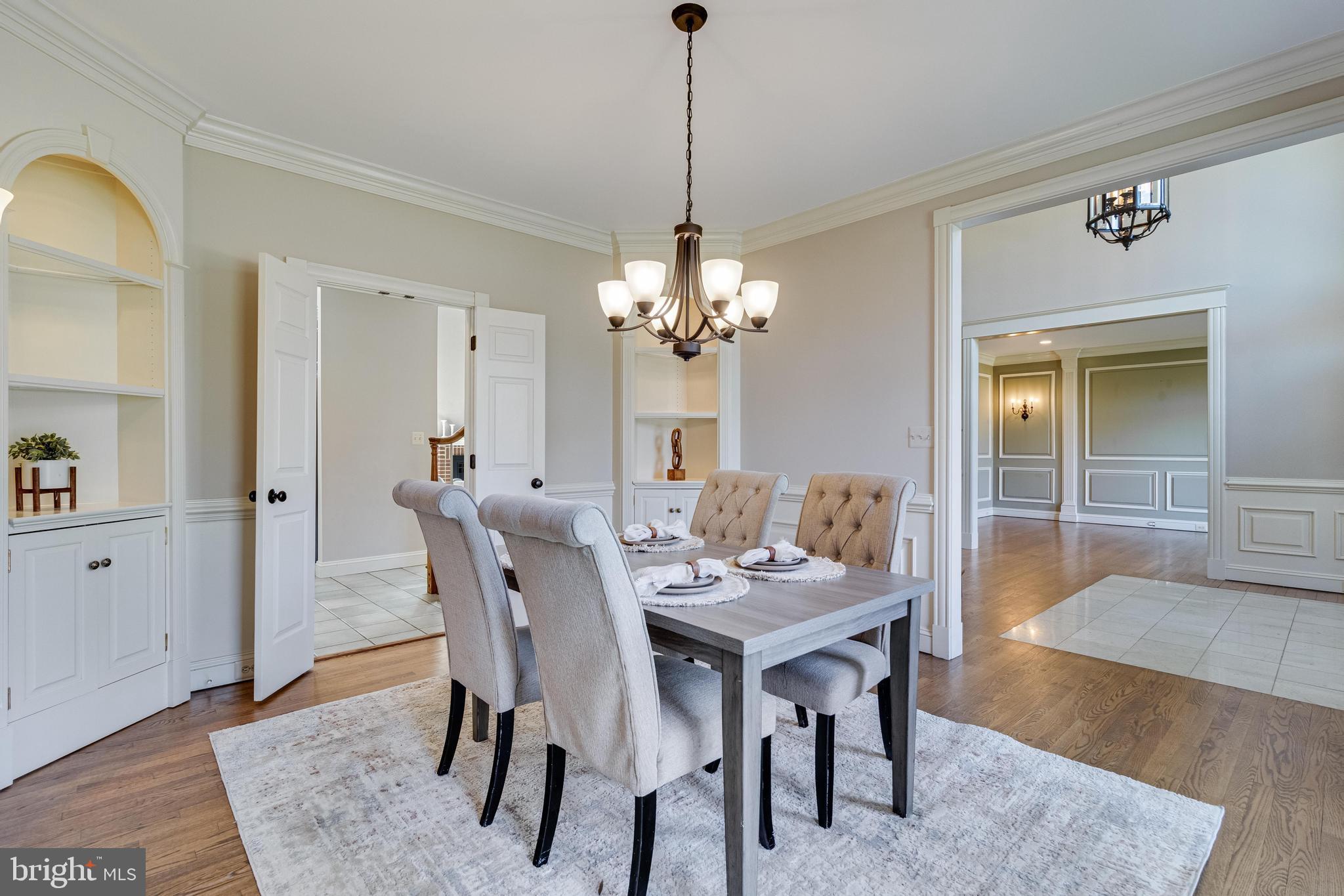 TALL OAKS - Residential