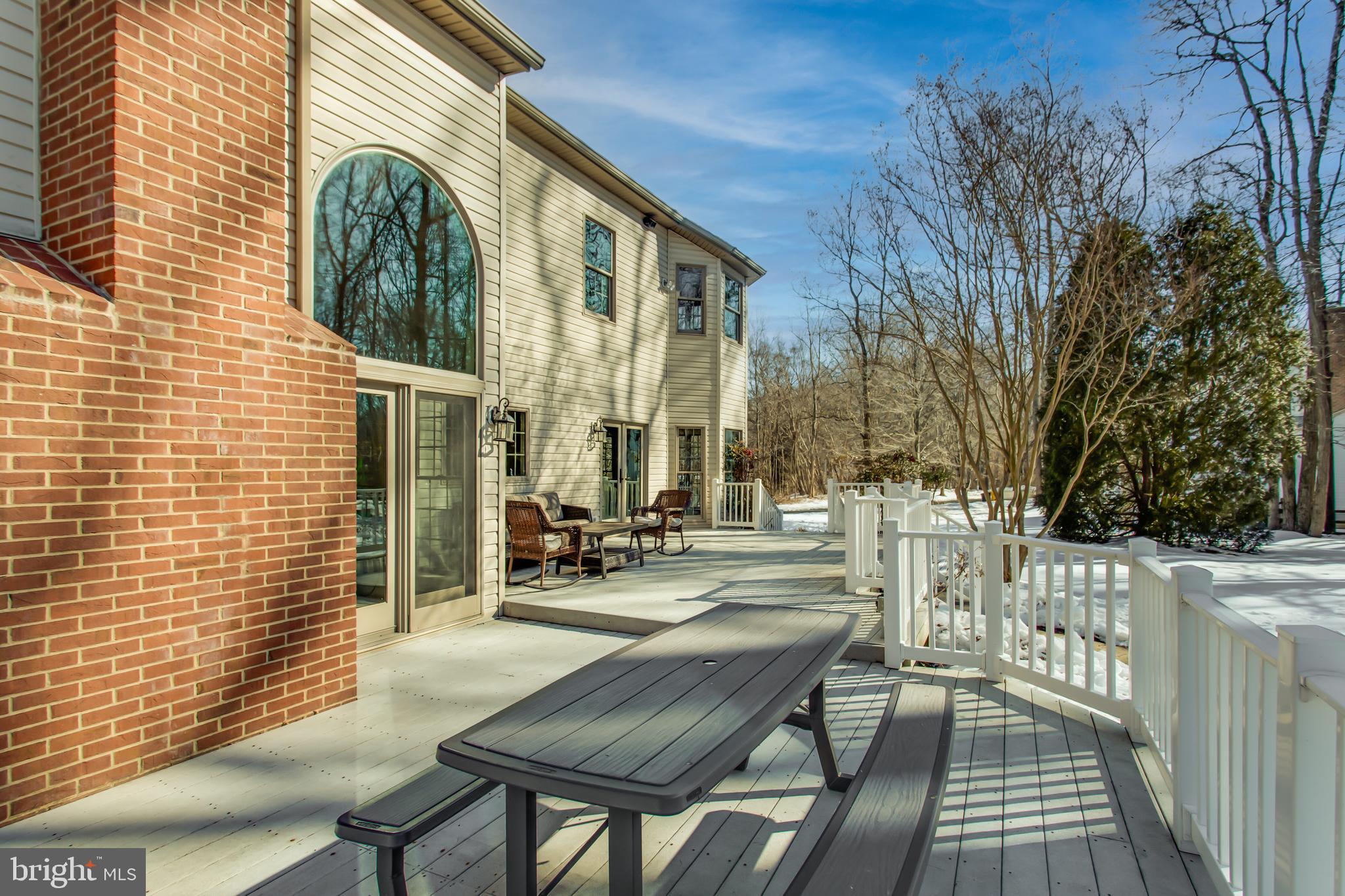 TALL OAKS - Residential