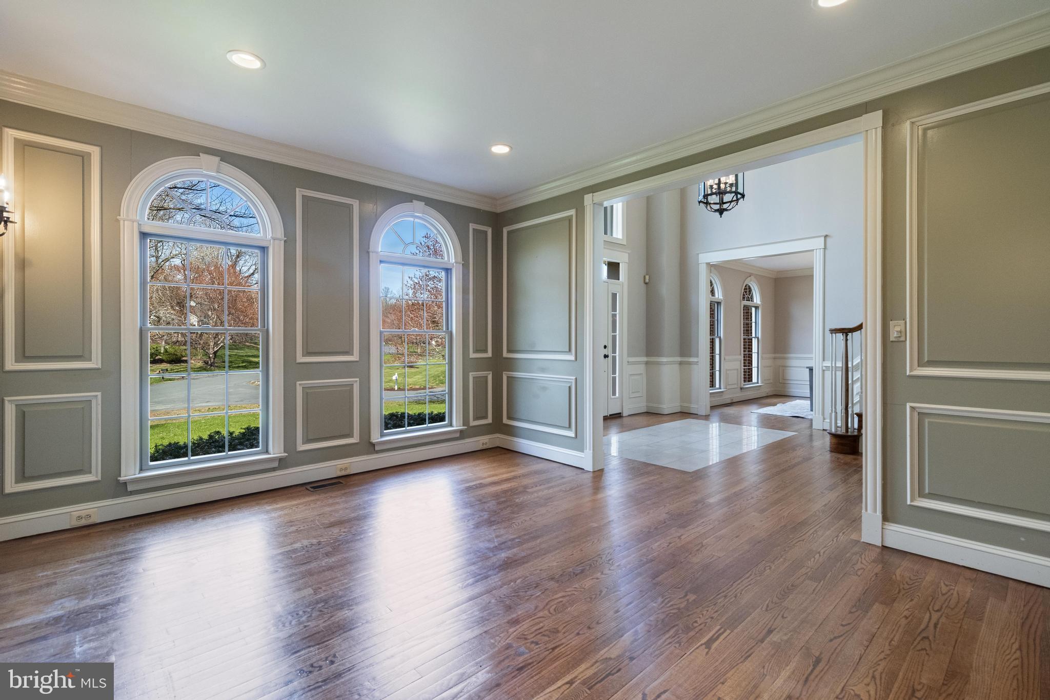 TALL OAKS - Residential