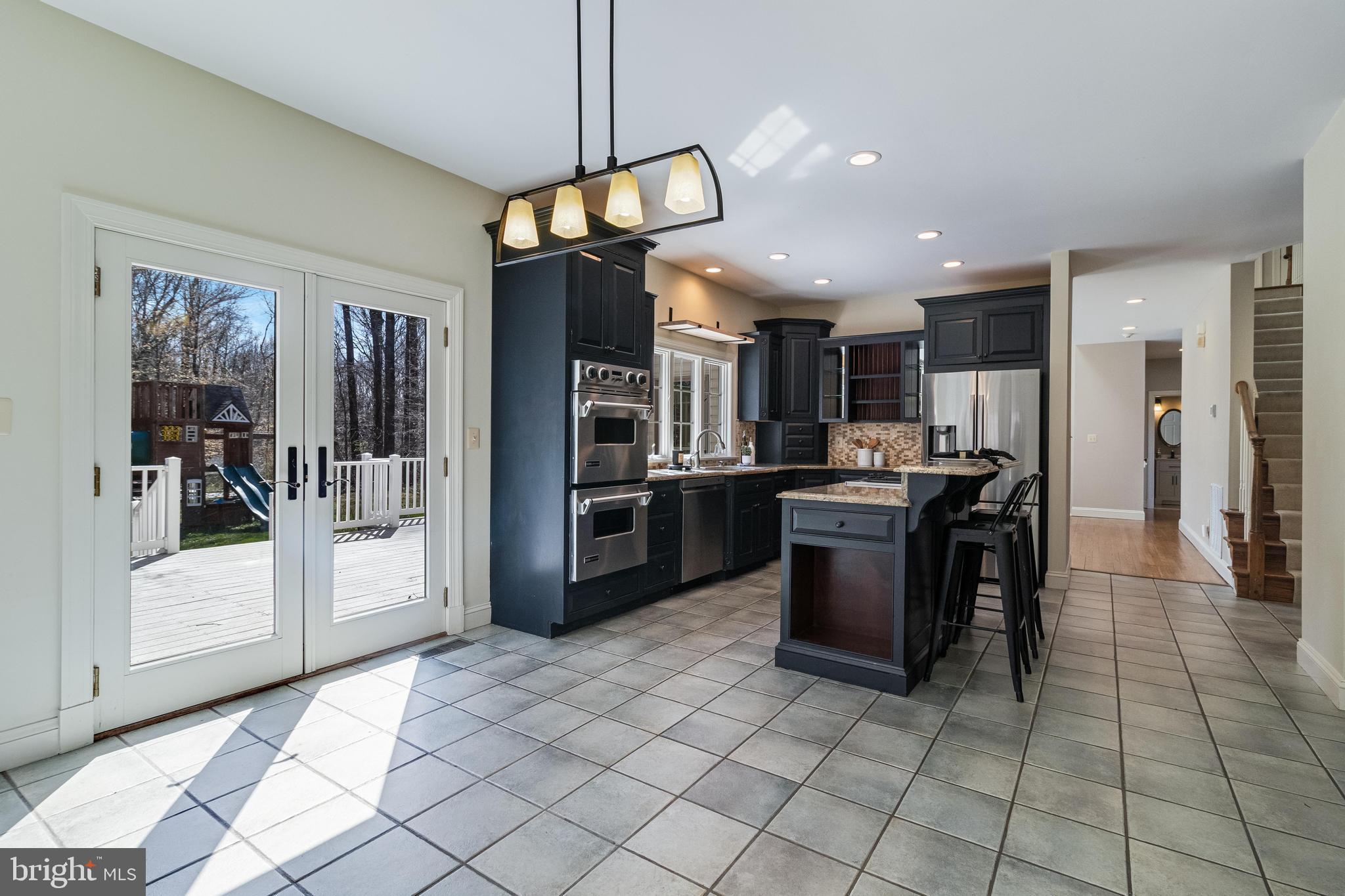 TALL OAKS - Residential