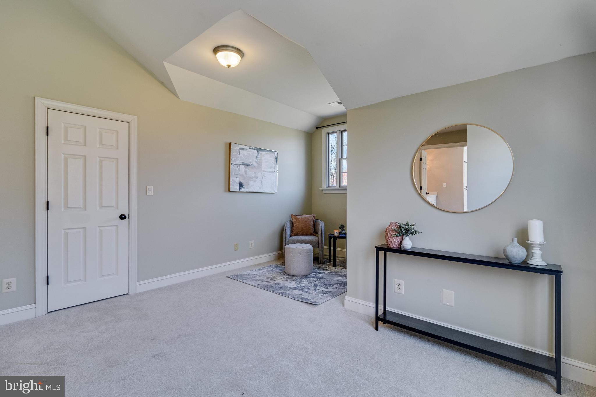 TALL OAKS - Residential