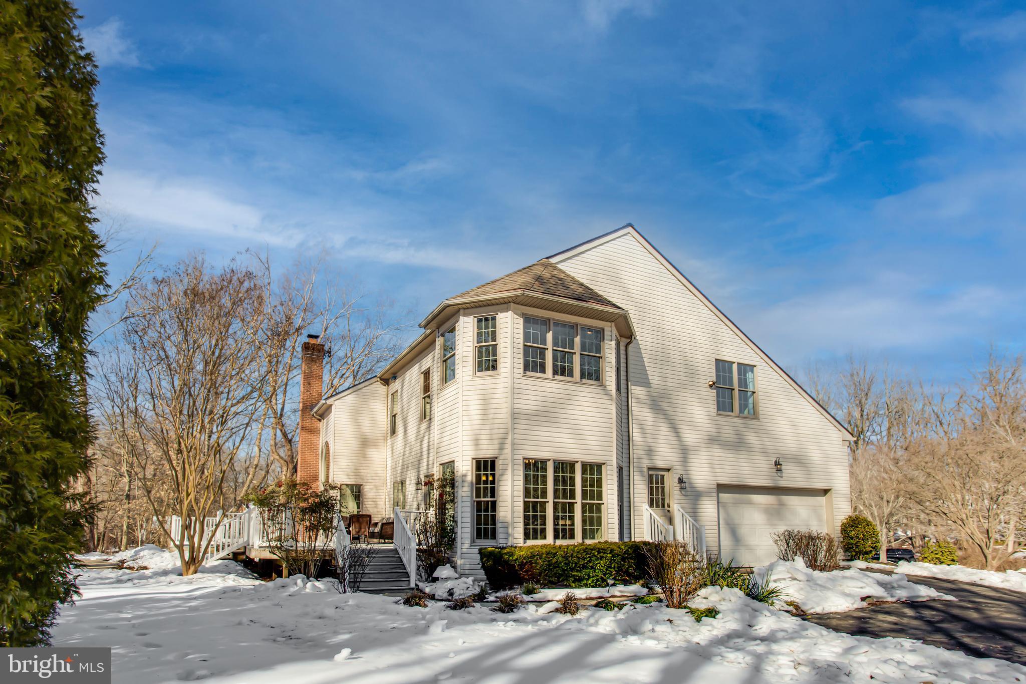 TALL OAKS - Residential