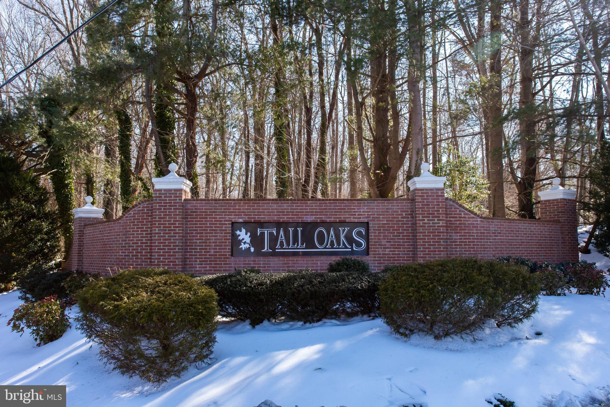 TALL OAKS - Residential