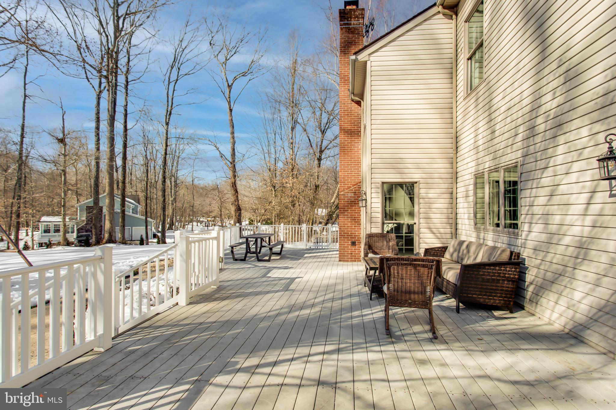 TALL OAKS - Residential