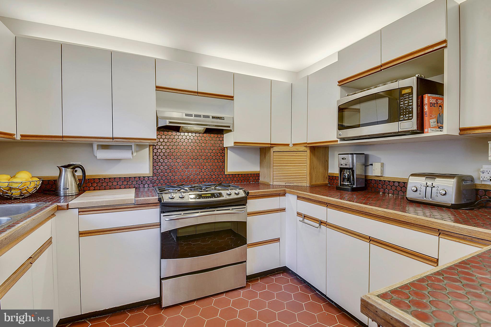 KINGWOOD PARK - Residential