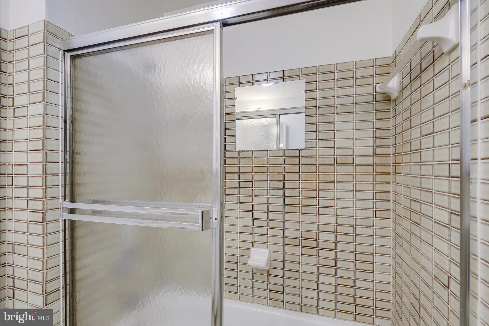 KINGWOOD PARK - Residential