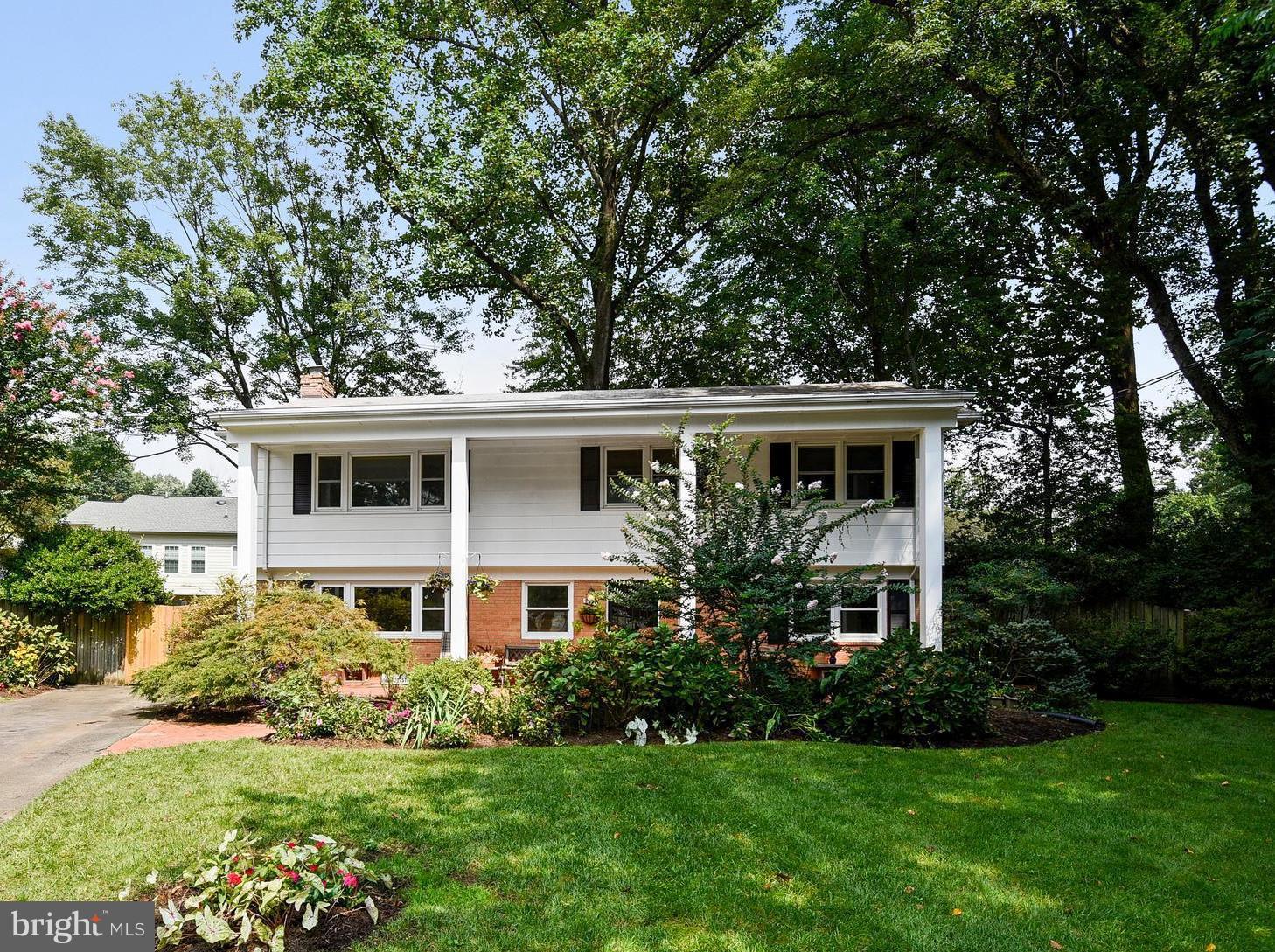 KINGWOOD PARK - Residential