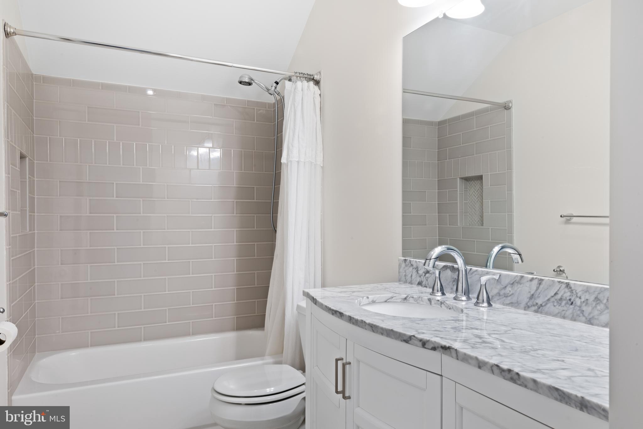 KENSINGTON VIEW - Residential