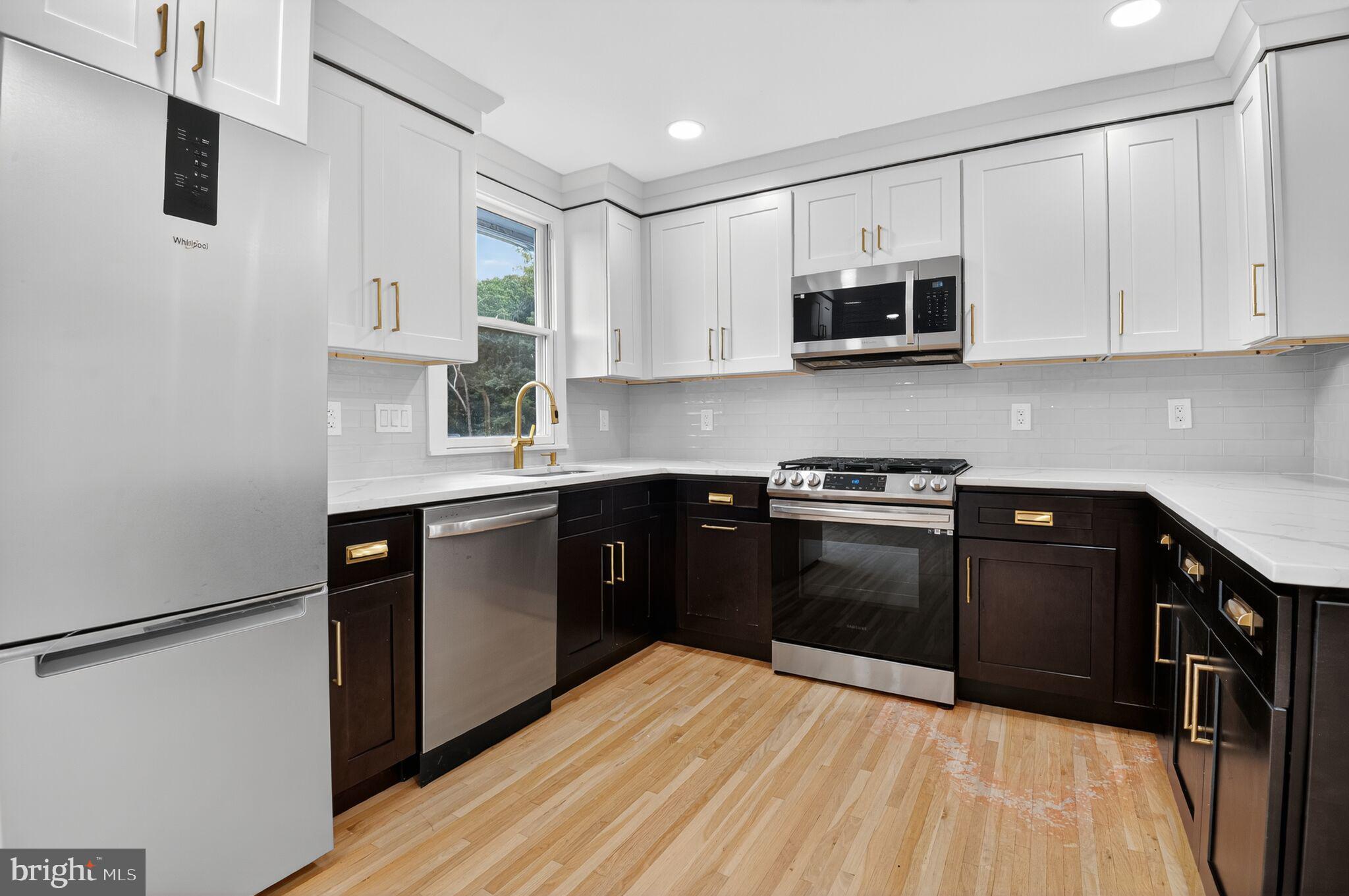 4309 WILLOUGHBY COURT