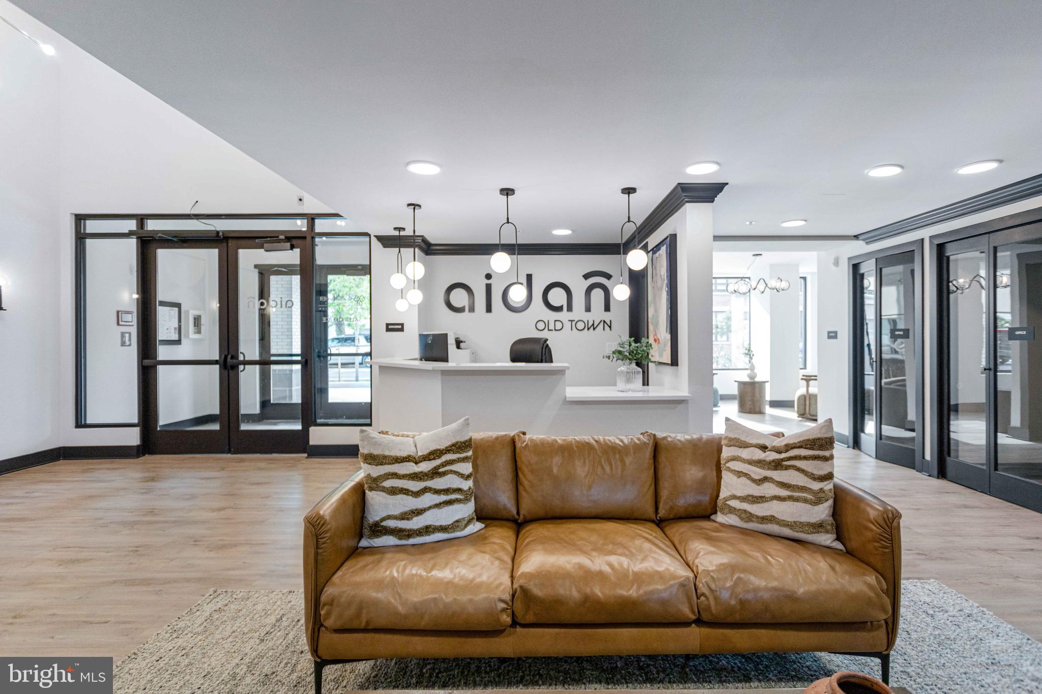 701 N HENRY STREET 204