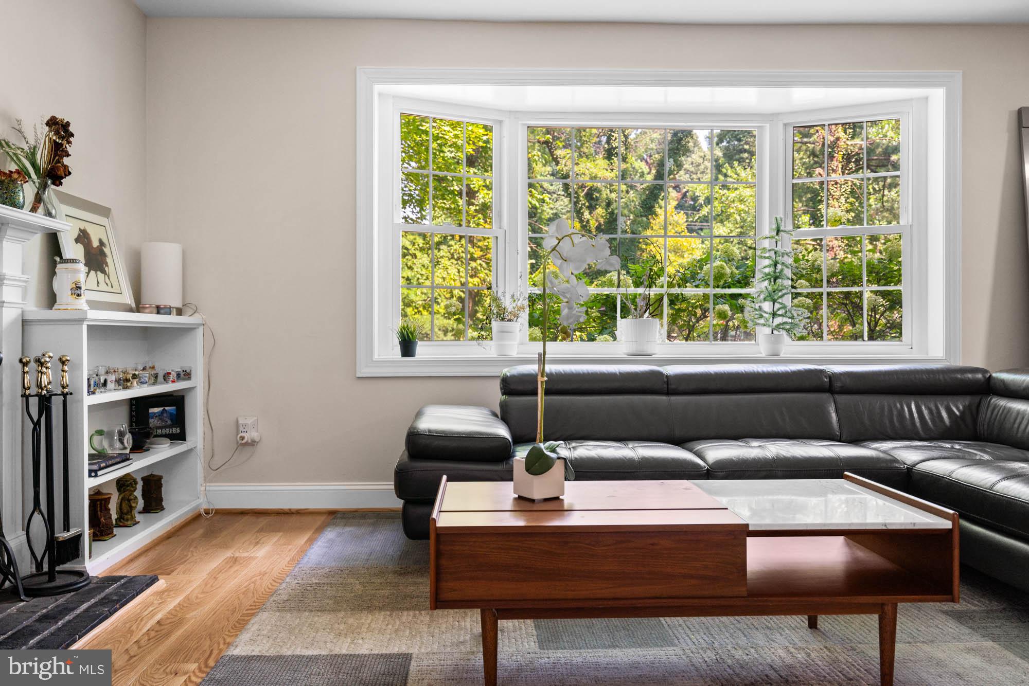 WOODACRES - Residential Lease