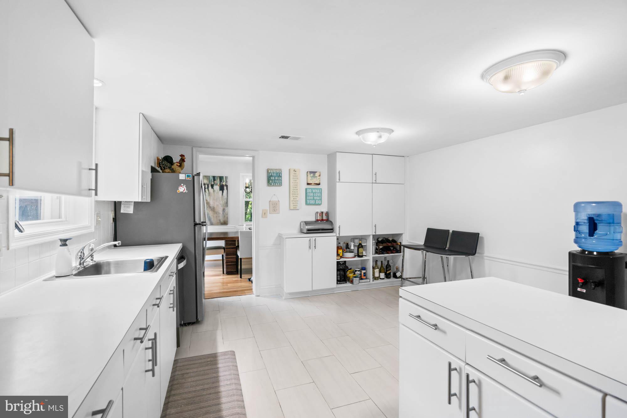 WOODACRES - Residential Lease