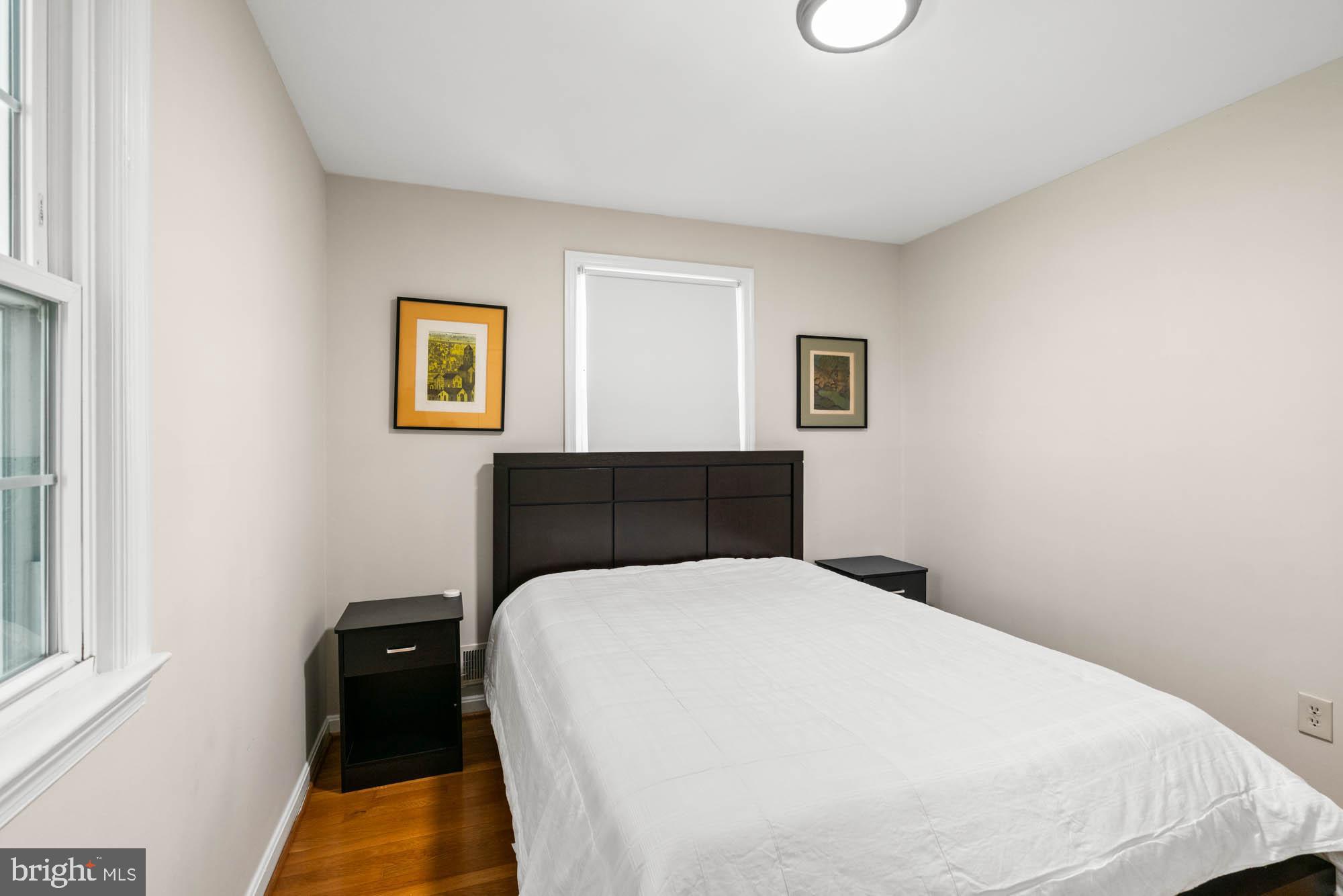 WOODACRES - Residential Lease