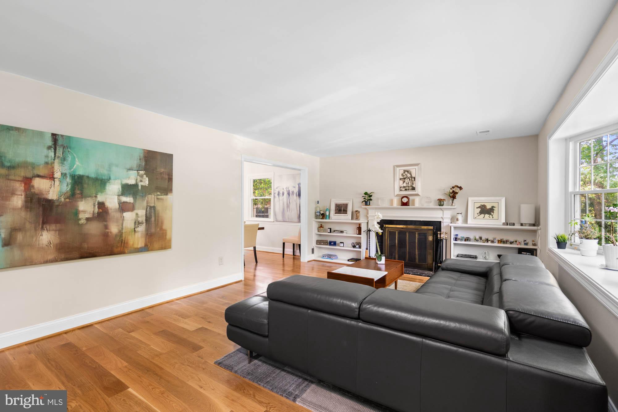 WOODACRES - Residential Lease