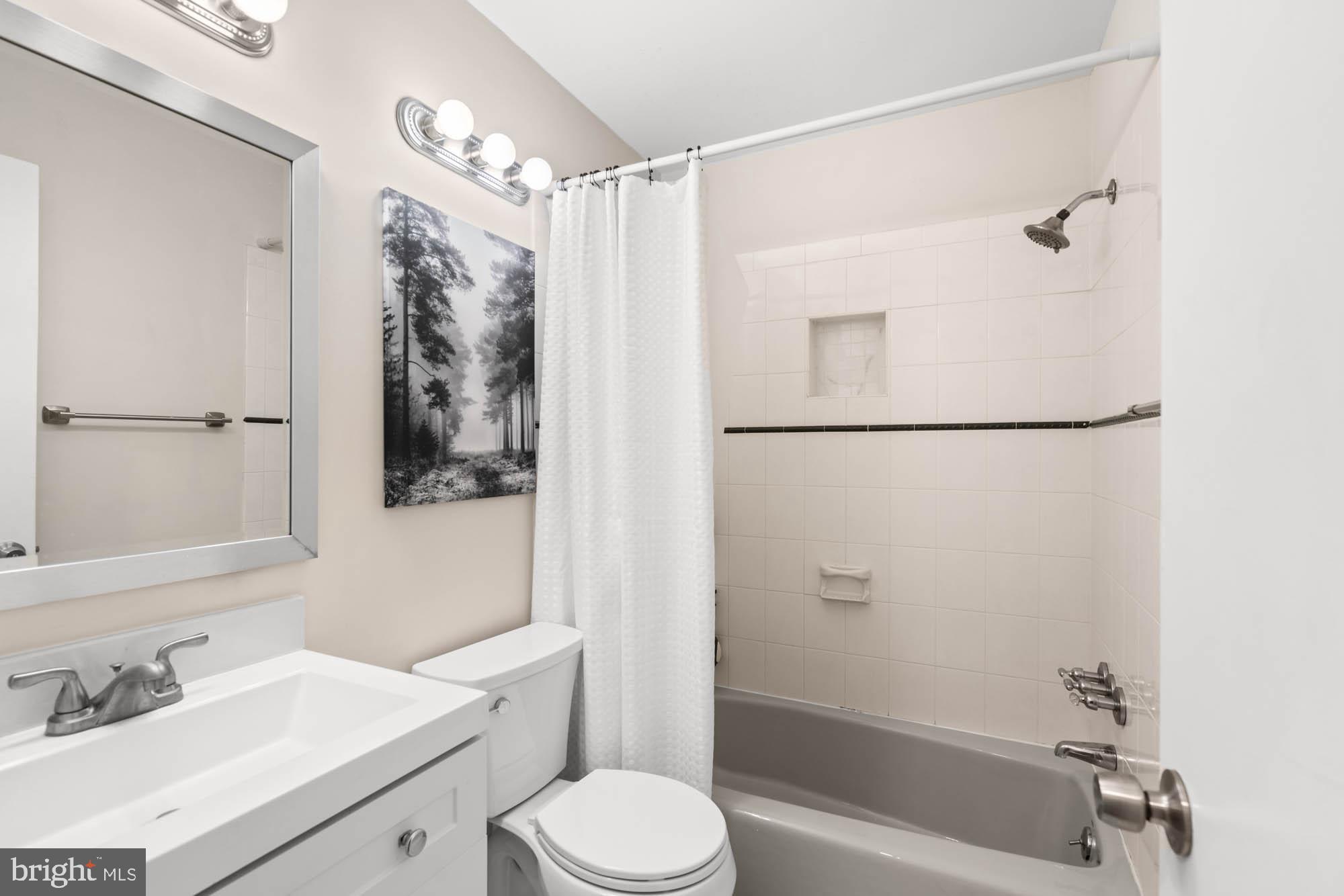 WOODACRES - Residential Lease