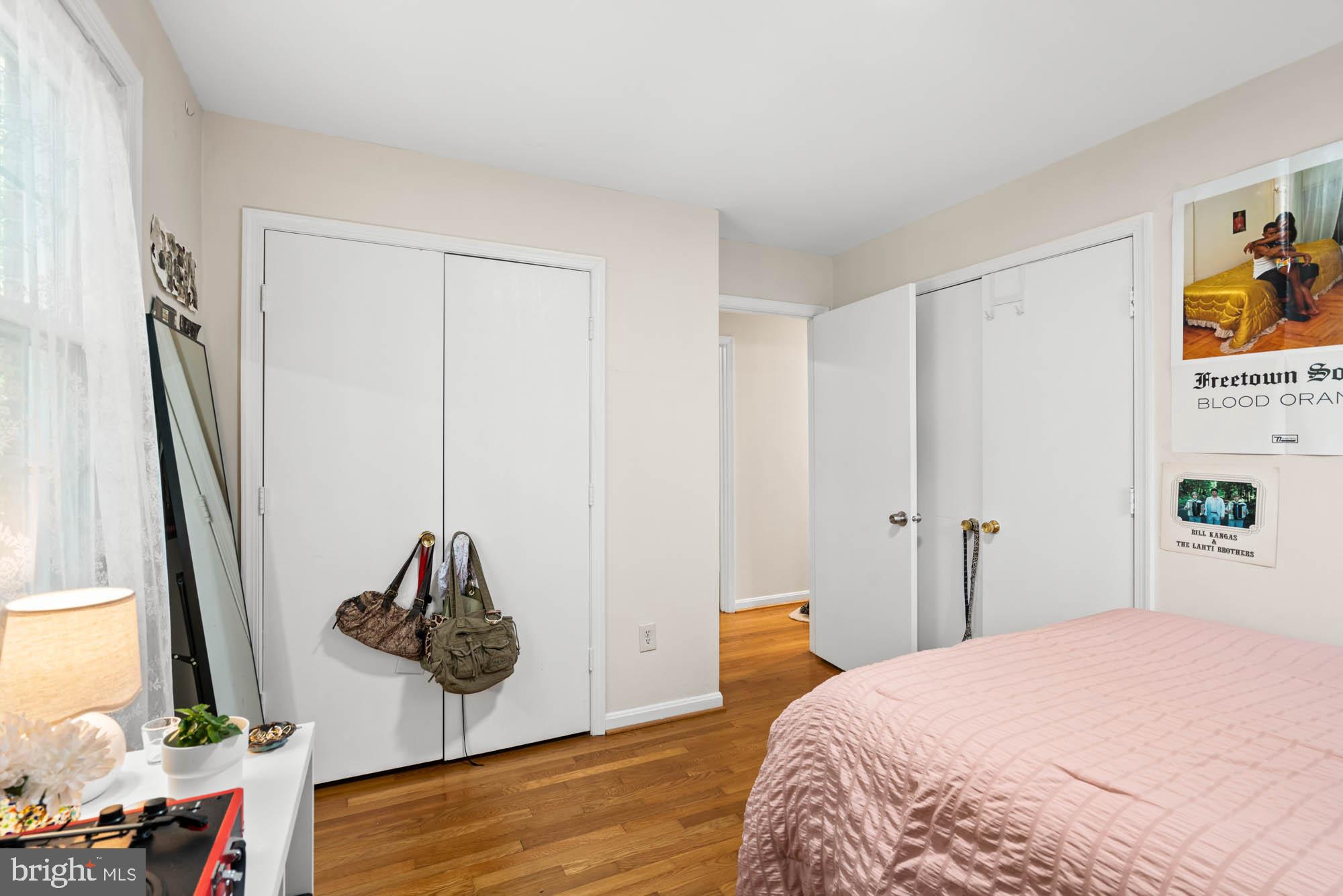 WOODACRES - Residential Lease