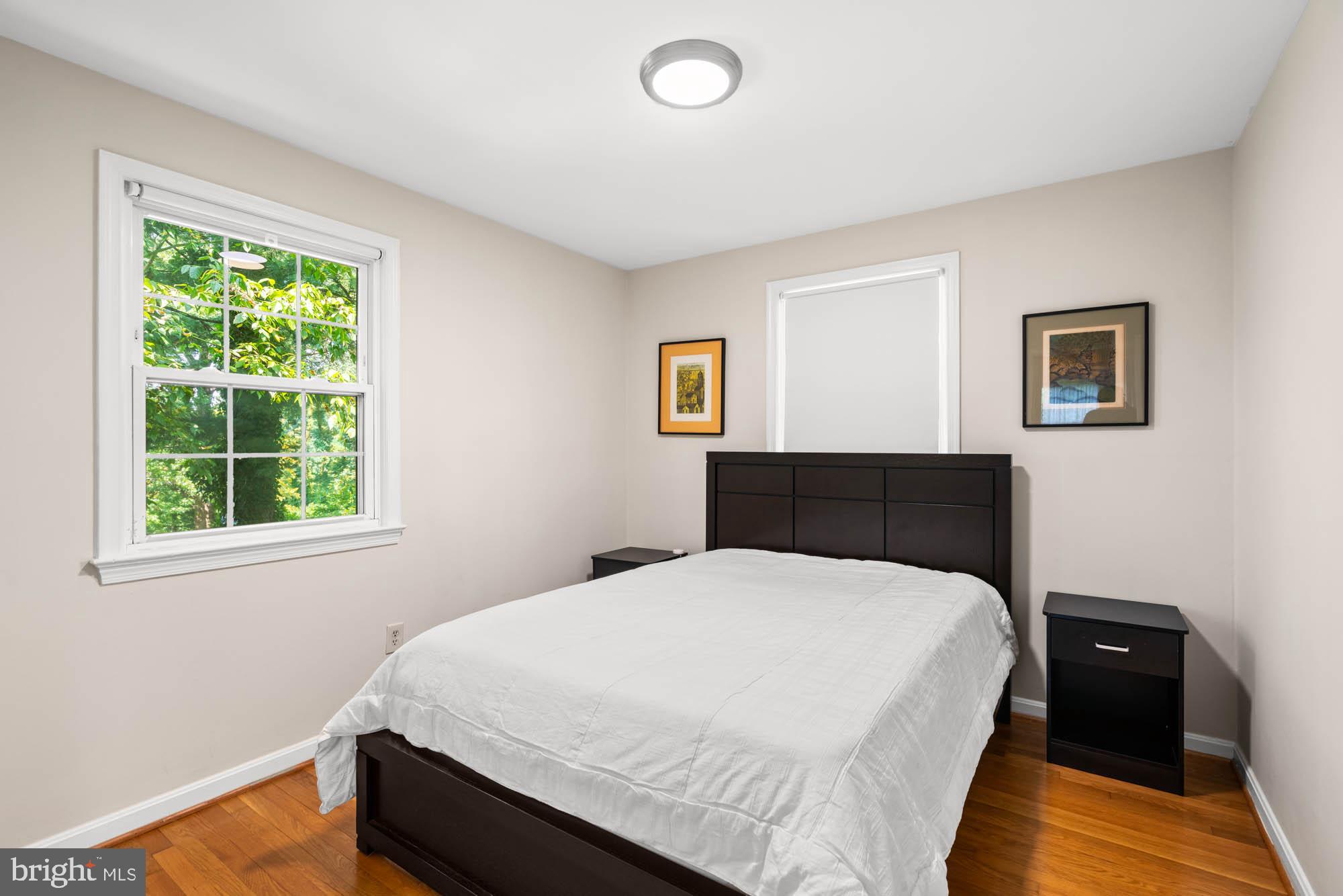 WOODACRES - Residential Lease