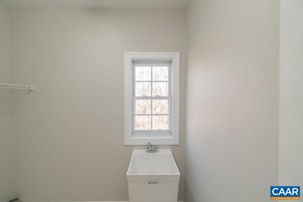 WILLOW CREEK - Residential