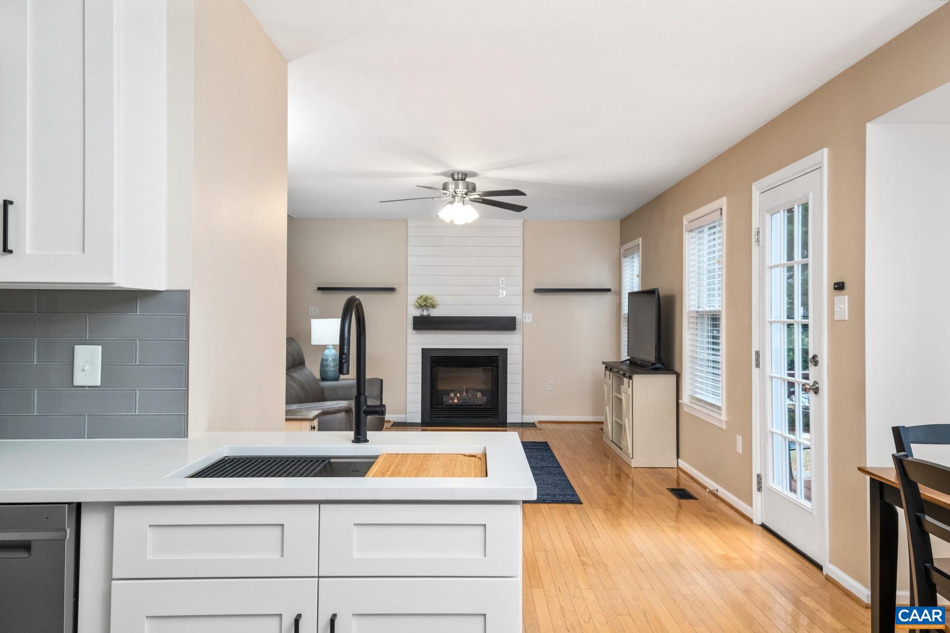 NORTHRIDGE - Residential