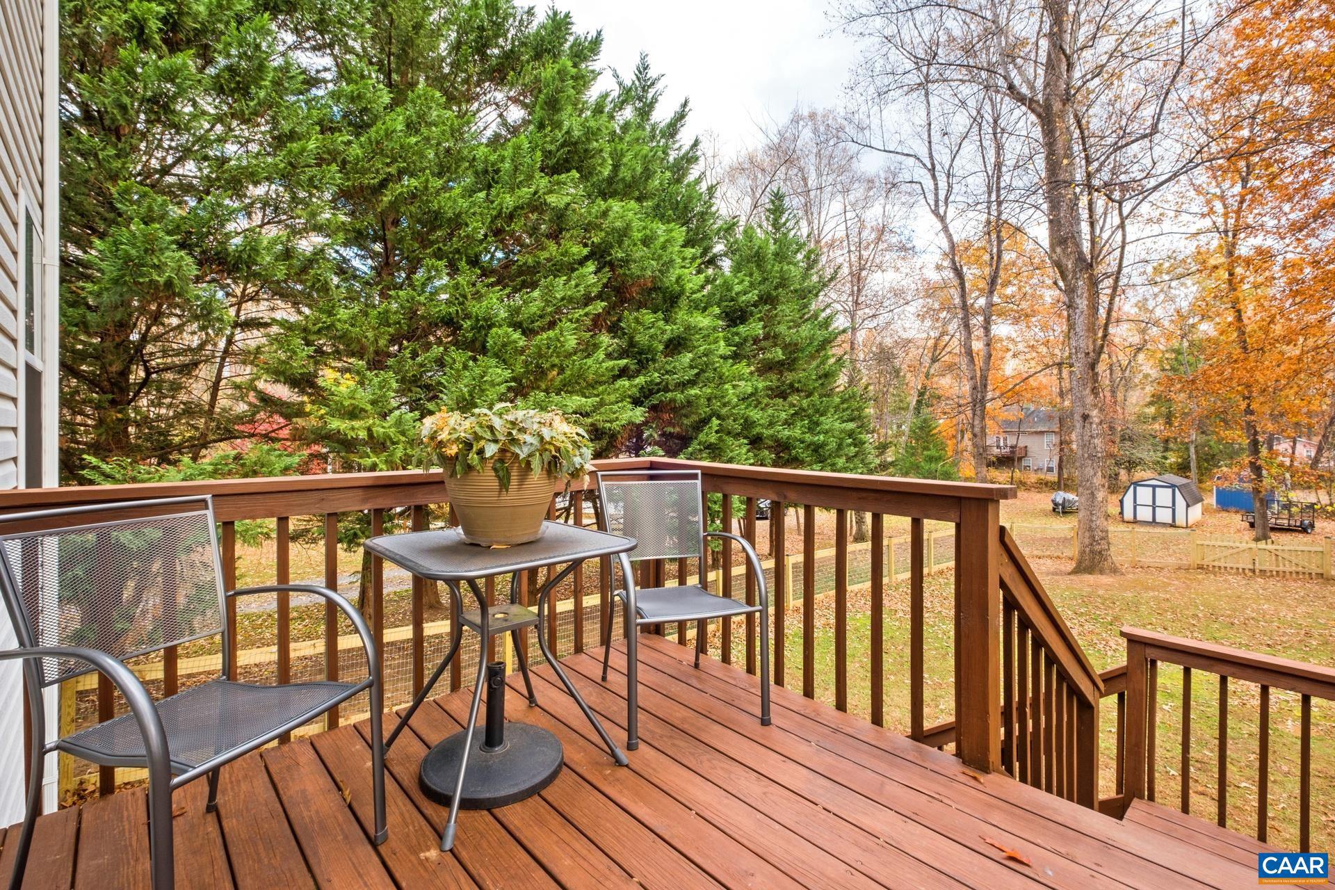 NORTHRIDGE - Residential