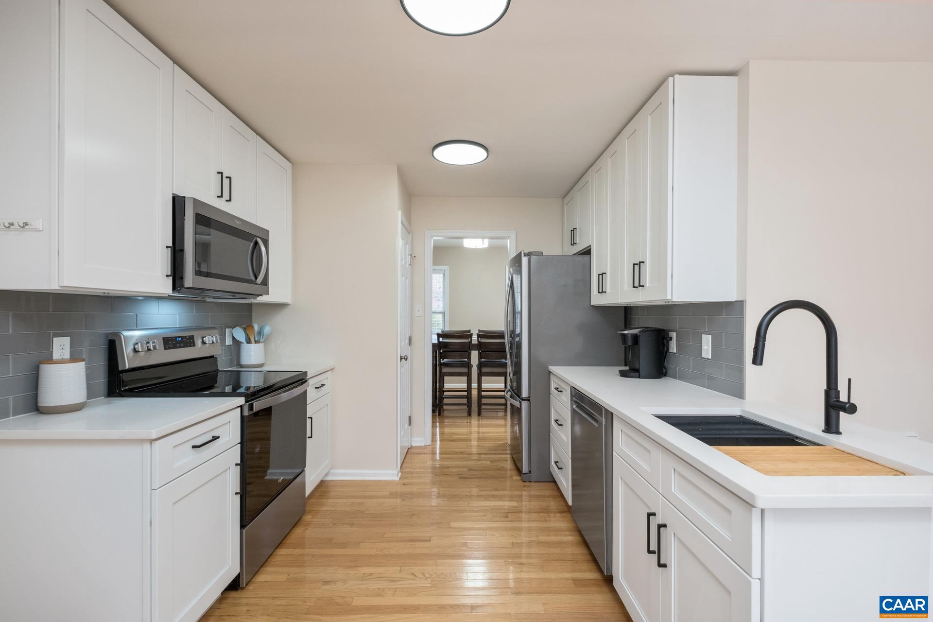 NORTHRIDGE - Residential