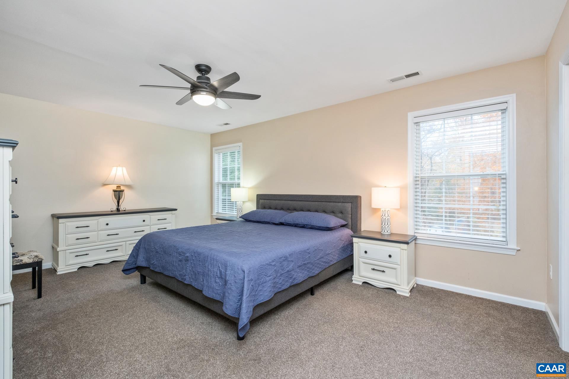 NORTHRIDGE - Residential