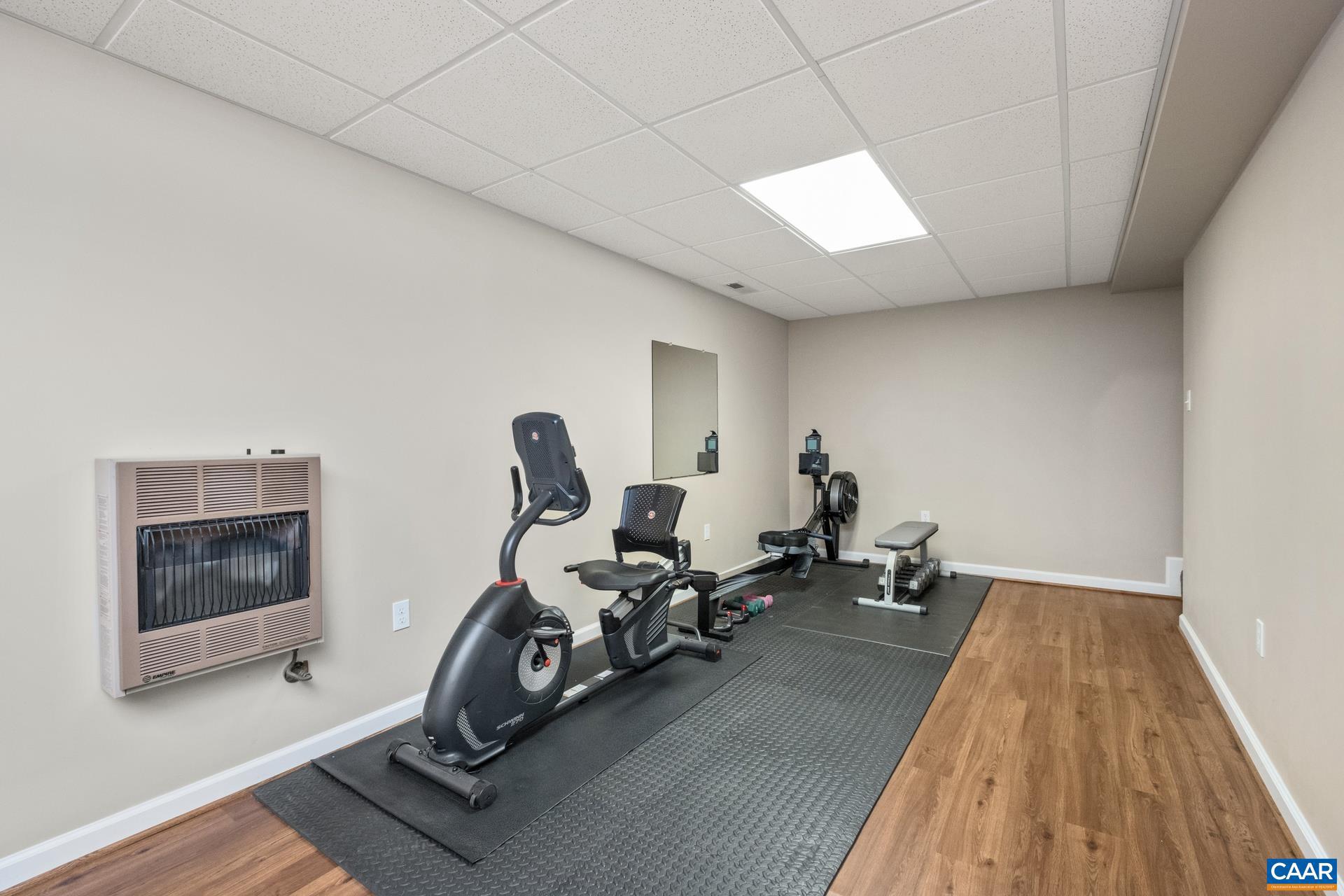 NORTHRIDGE - Residential