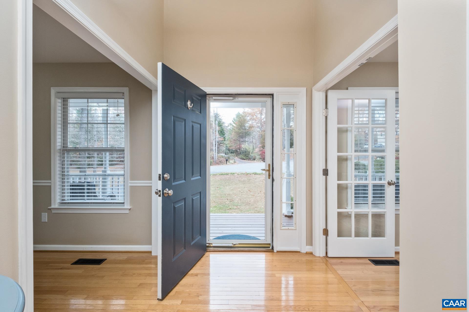 NORTHRIDGE - Residential