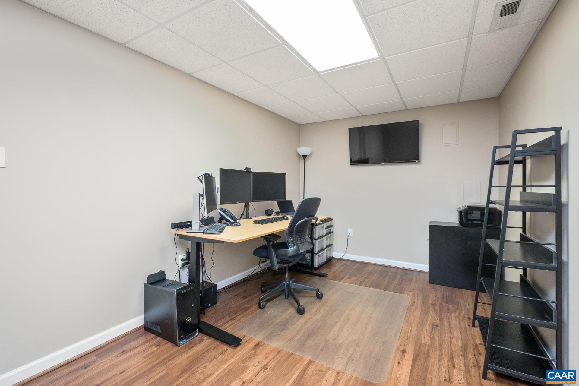 NORTHRIDGE - Residential