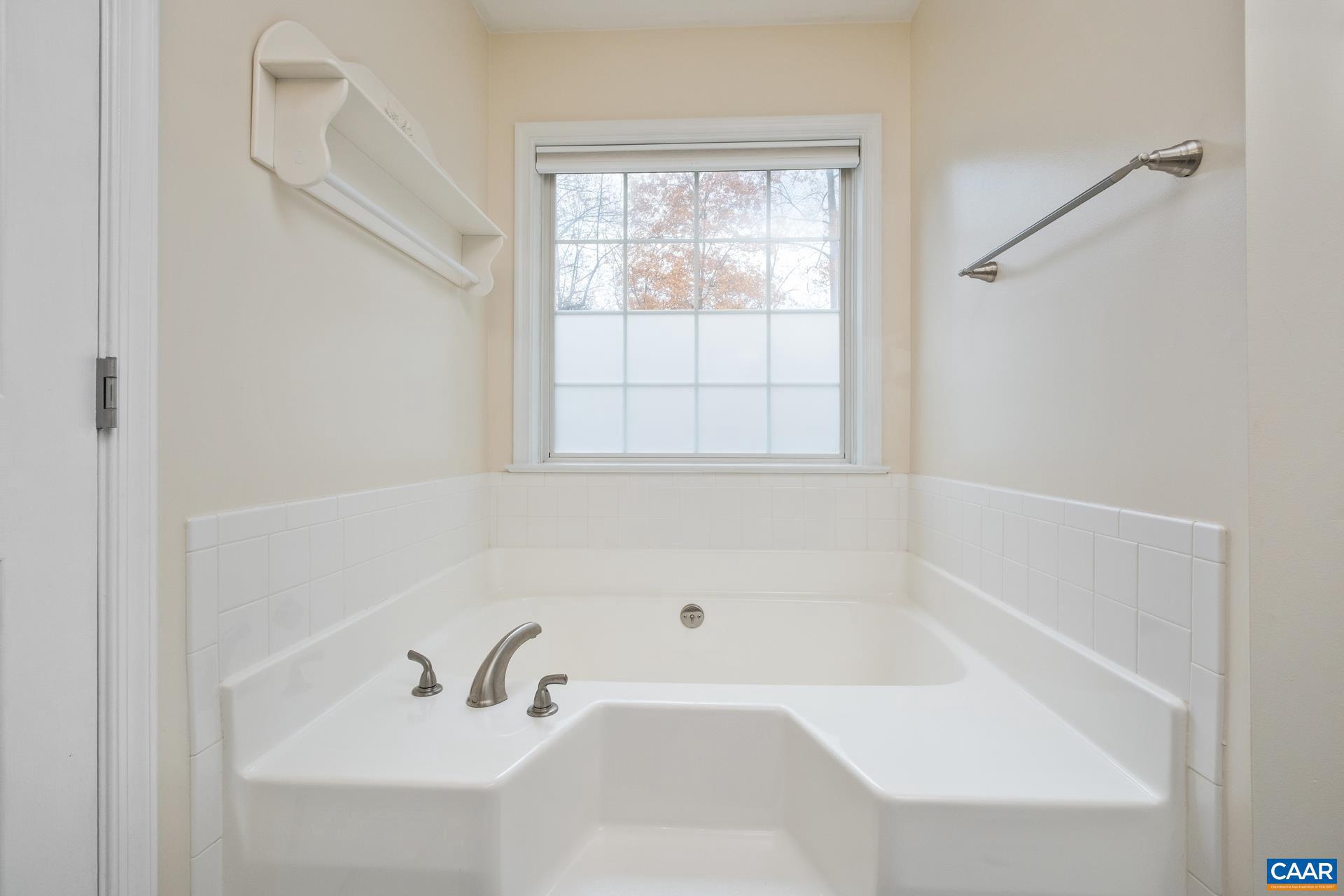 NORTHRIDGE - Residential