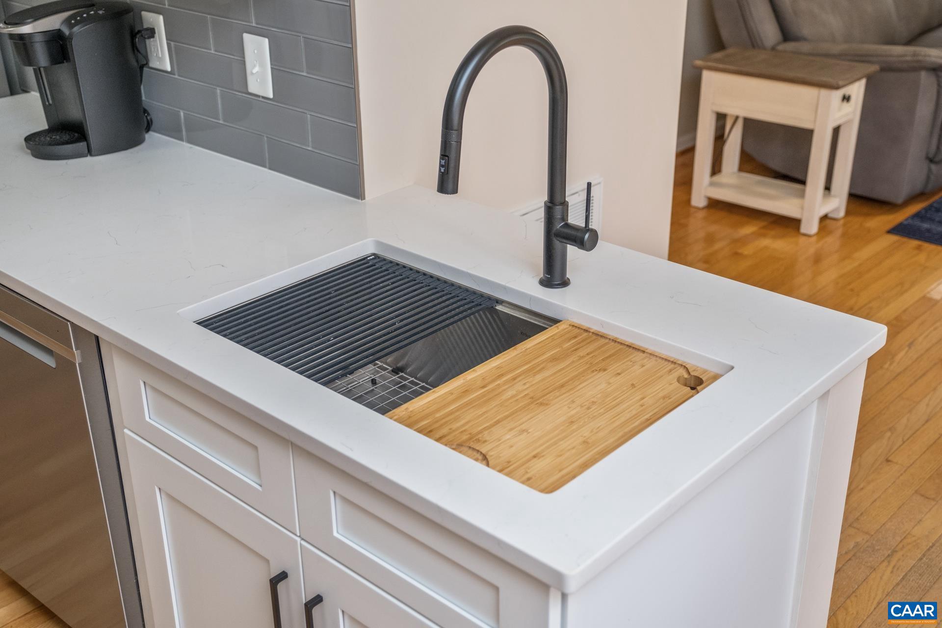 NORTHRIDGE - Residential