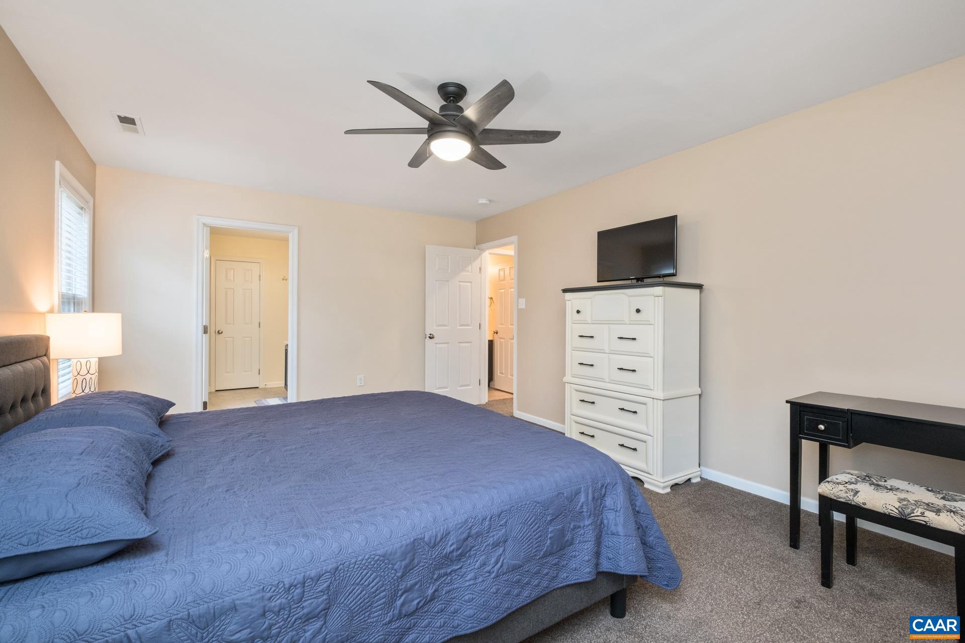 NORTHRIDGE - Residential